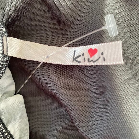 Kiwi Black & White Strapless Ruched Top Size 2X - Picture 7 of 9